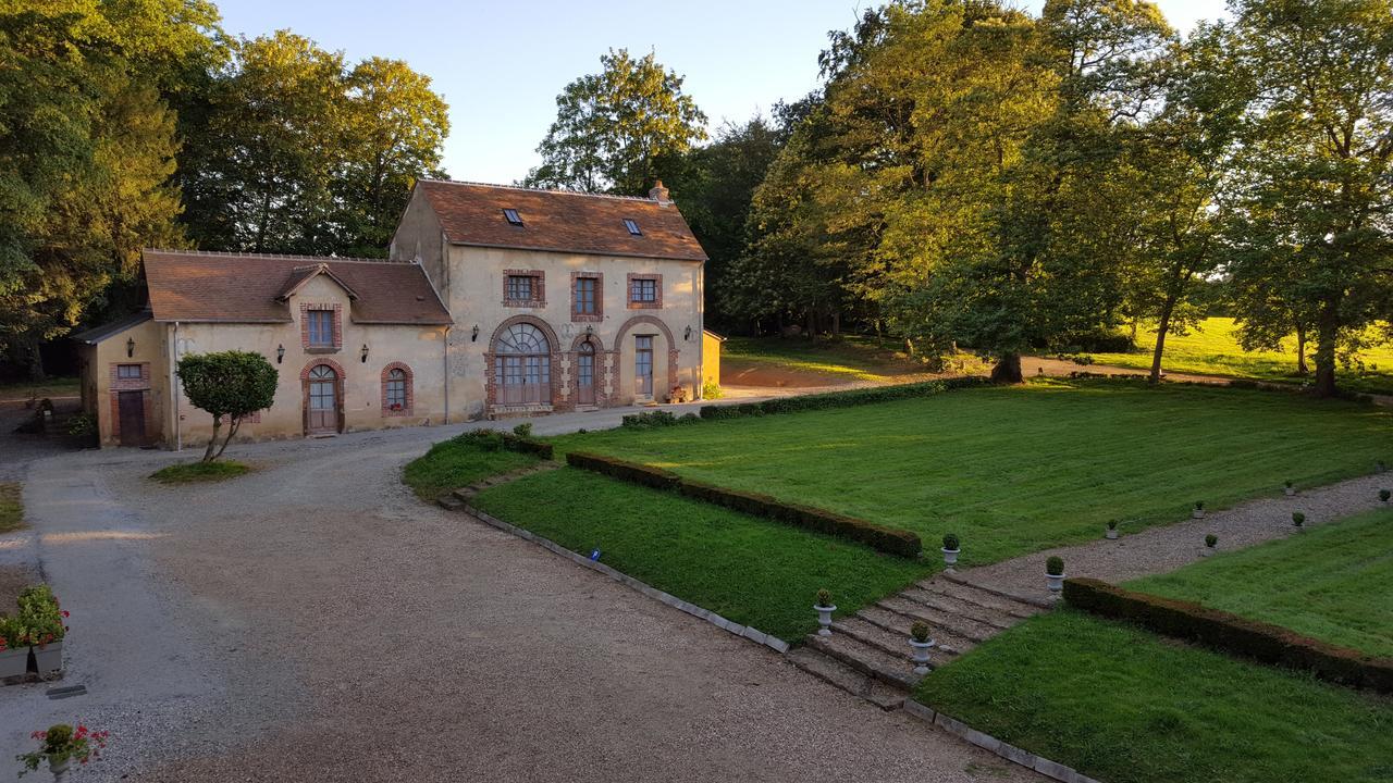 Hotel Des 4 Continents - Le Mans Сан-Сатурнин Екстериор снимка